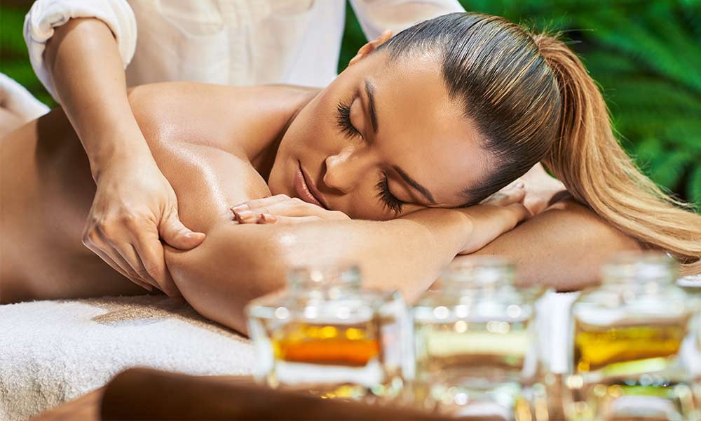 Oil massage services in Abu Dhabi 